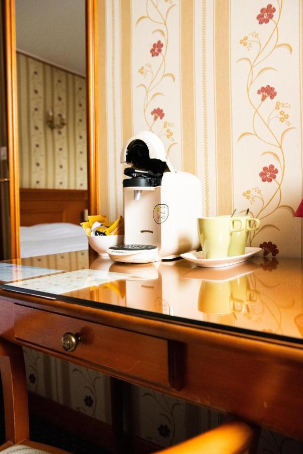 Hotel Jolly Roger ダンケルク エクステリア 写真