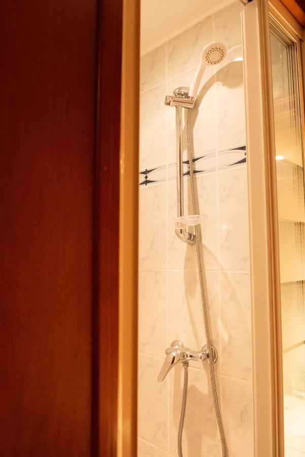 Hotel Jolly Roger ダンケルク エクステリア 写真