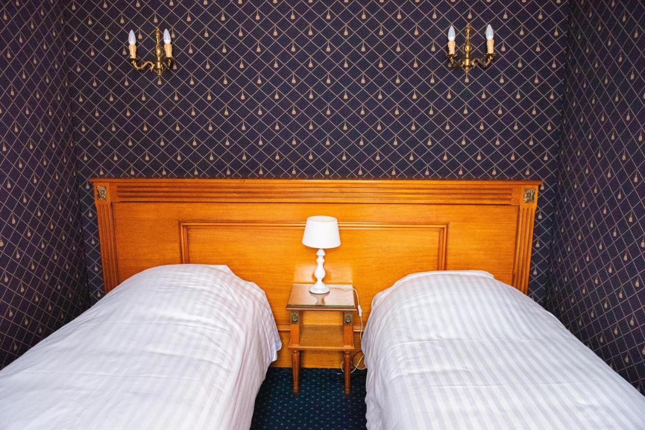 Hotel Jolly Roger ダンケルク エクステリア 写真